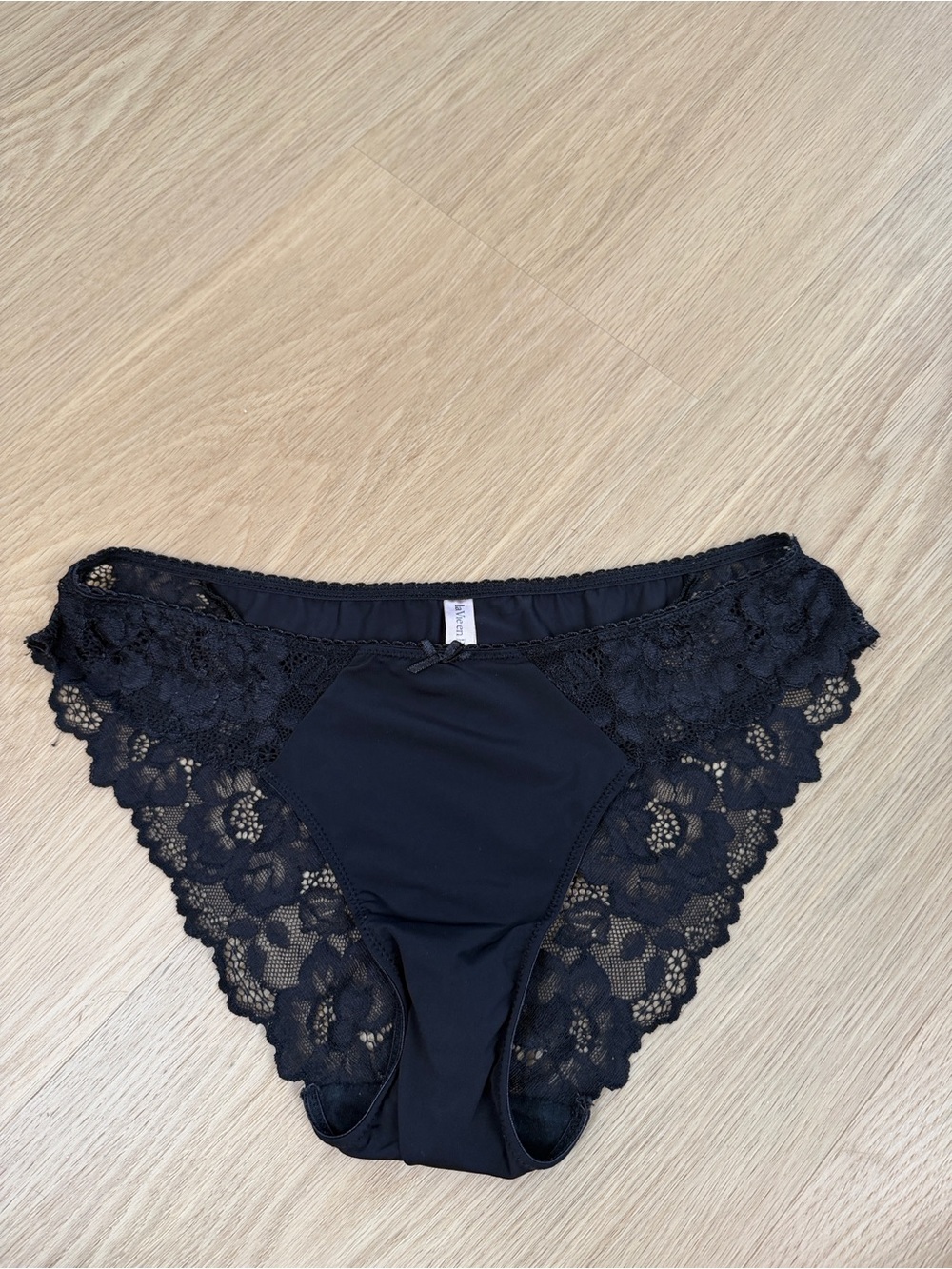 La Vie En Rose Black Panty M